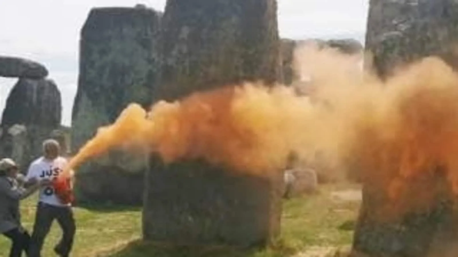 Indian-origin activist arrested after ‘Just Stop Oil’ protest at Stonehenge in UK | Trending