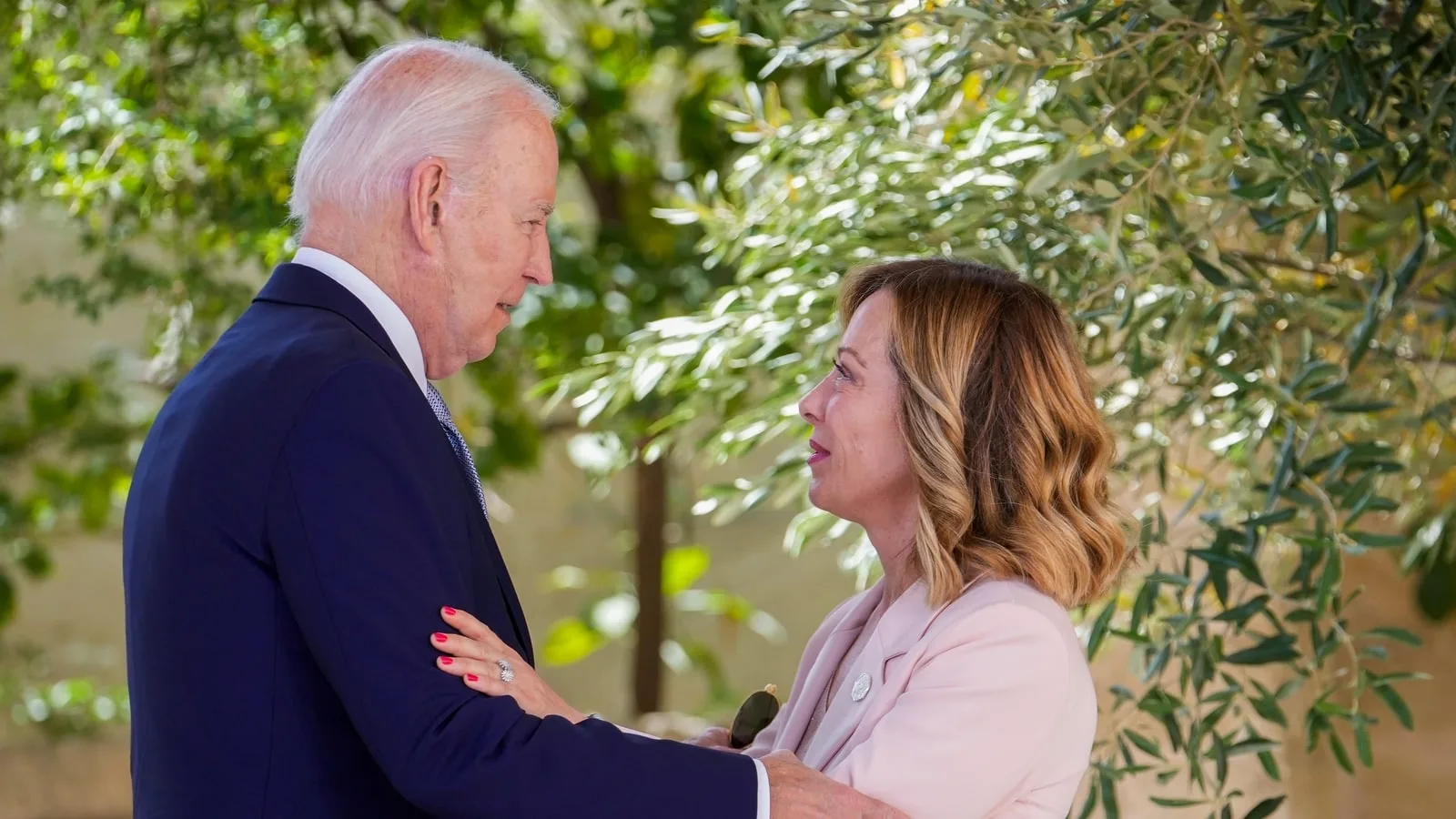 Joe Biden ridiculed for awkwardly saluting Italian PM Giorgia Meloni at G7 Summit: ‘He doesn’t know where he is’