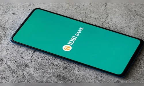 IDBI Bank stake sale: RBI submits report on disinvestment | CNBC-Awaaz exclusive