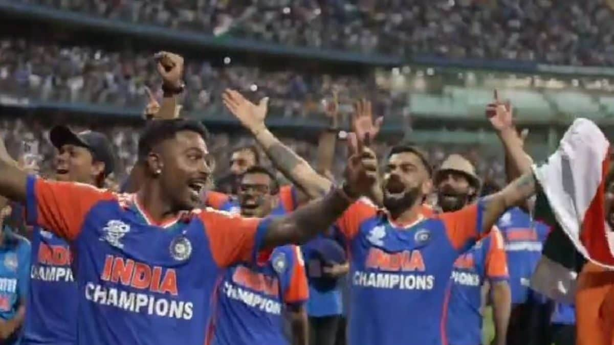 Maa Tujhe Salam: Team India Vibing to AR Rahman's Vande Matram will Give You Goosebumps | WATCH